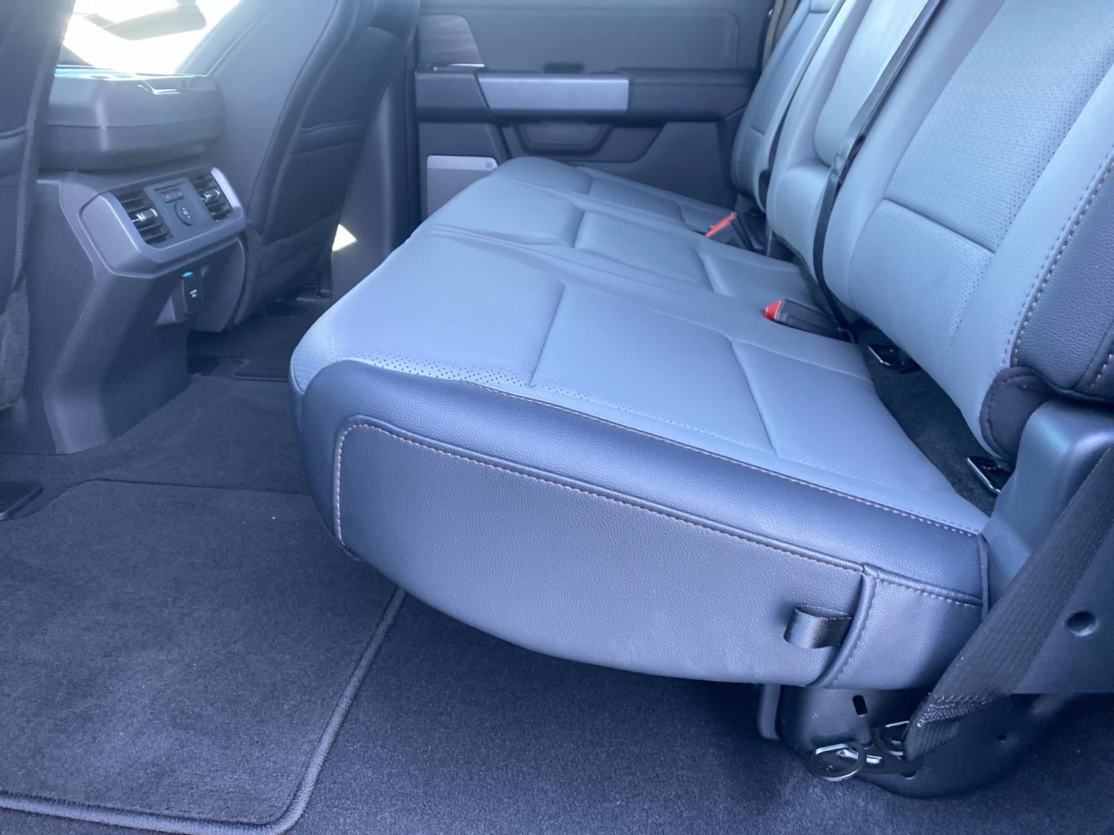 2025 Ford F-150 Lightning Lariat