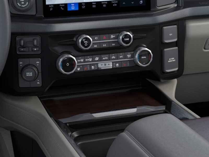 2026 Ford Super Duty F-350 DRW Platinum