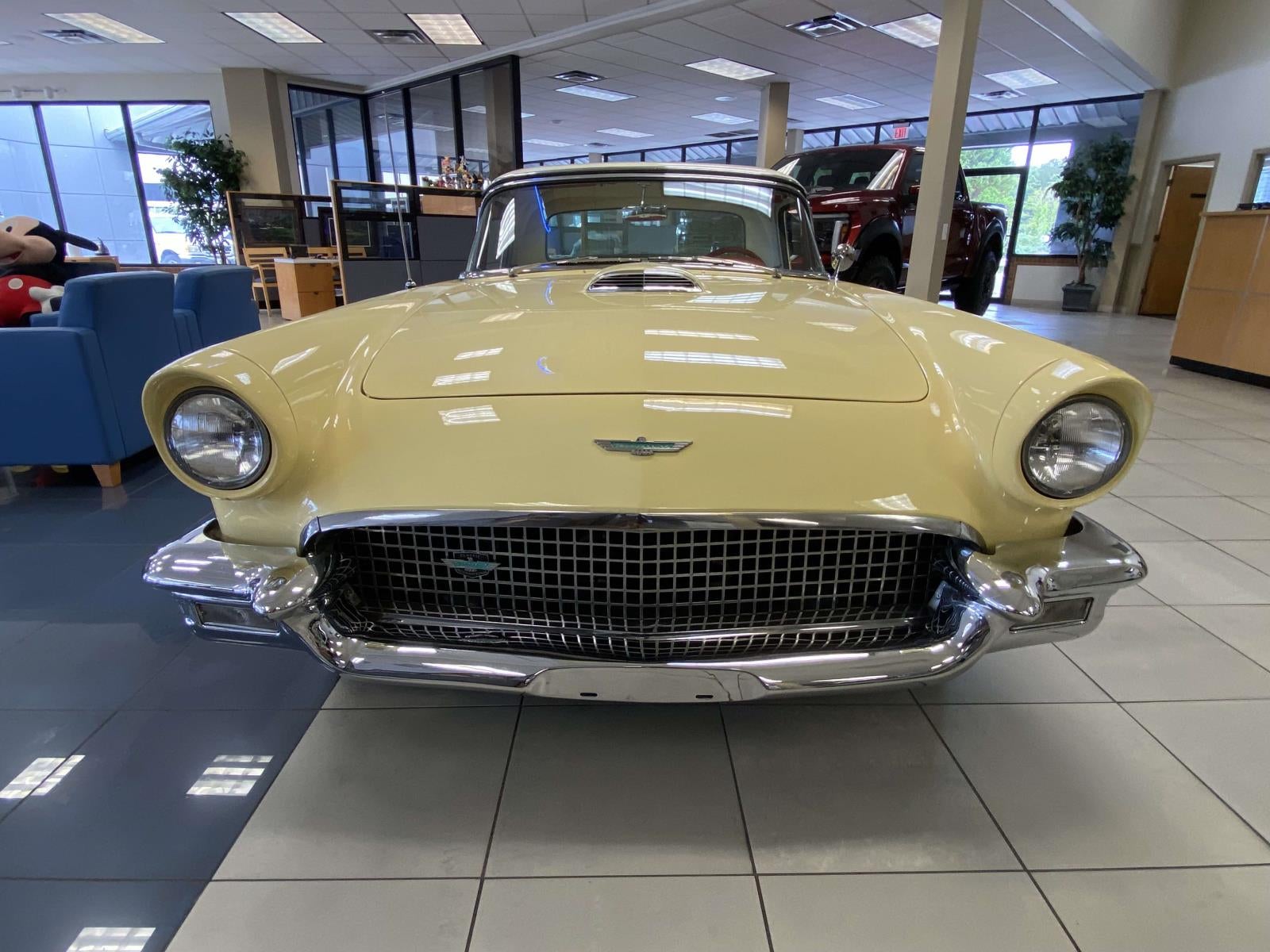 1957 Ford Thunderbird Base