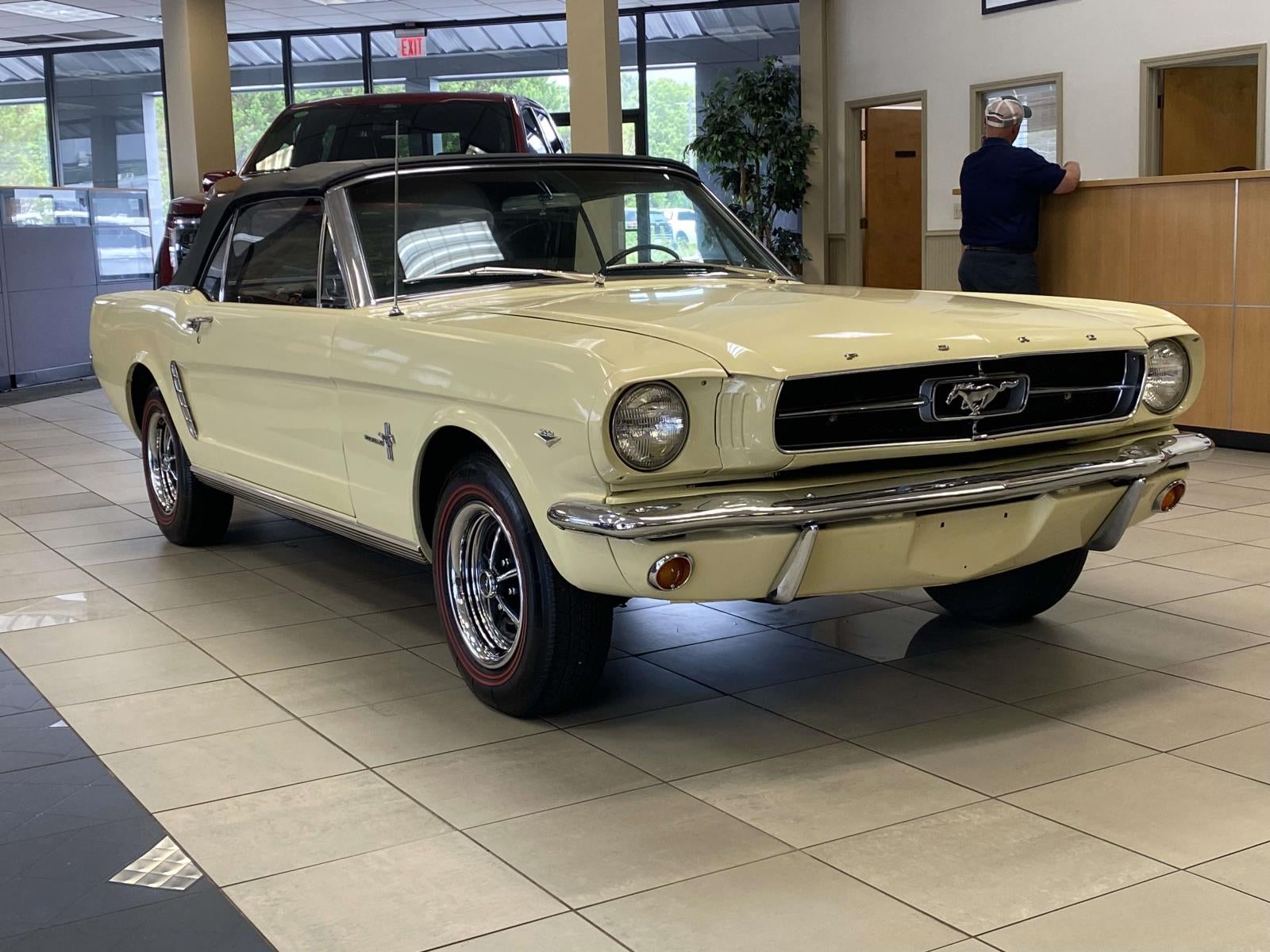 1965 Ford Mustang Base