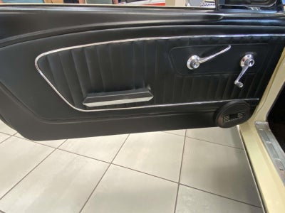 1965 Ford Mustang Base