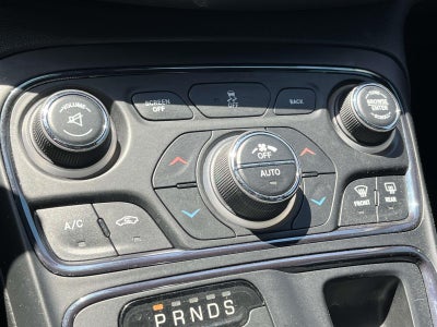 2015 Chrysler 200 4dr Sdn S FWD