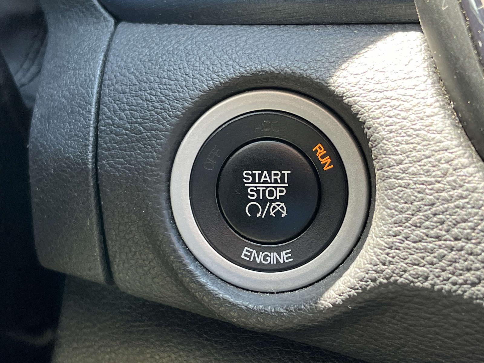 2015 Chrysler 200 4dr Sdn S FWD