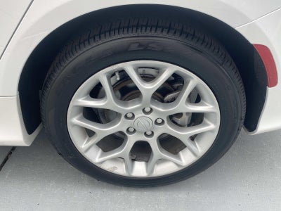 2016 Chrysler 200 4dr Sdn C AWD