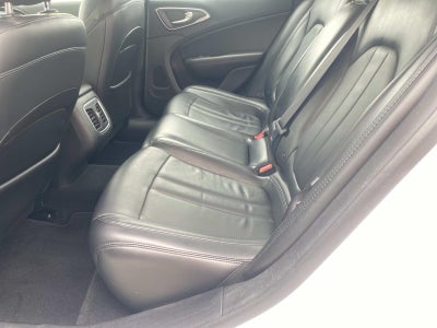 2016 Chrysler 200 4dr Sdn C AWD