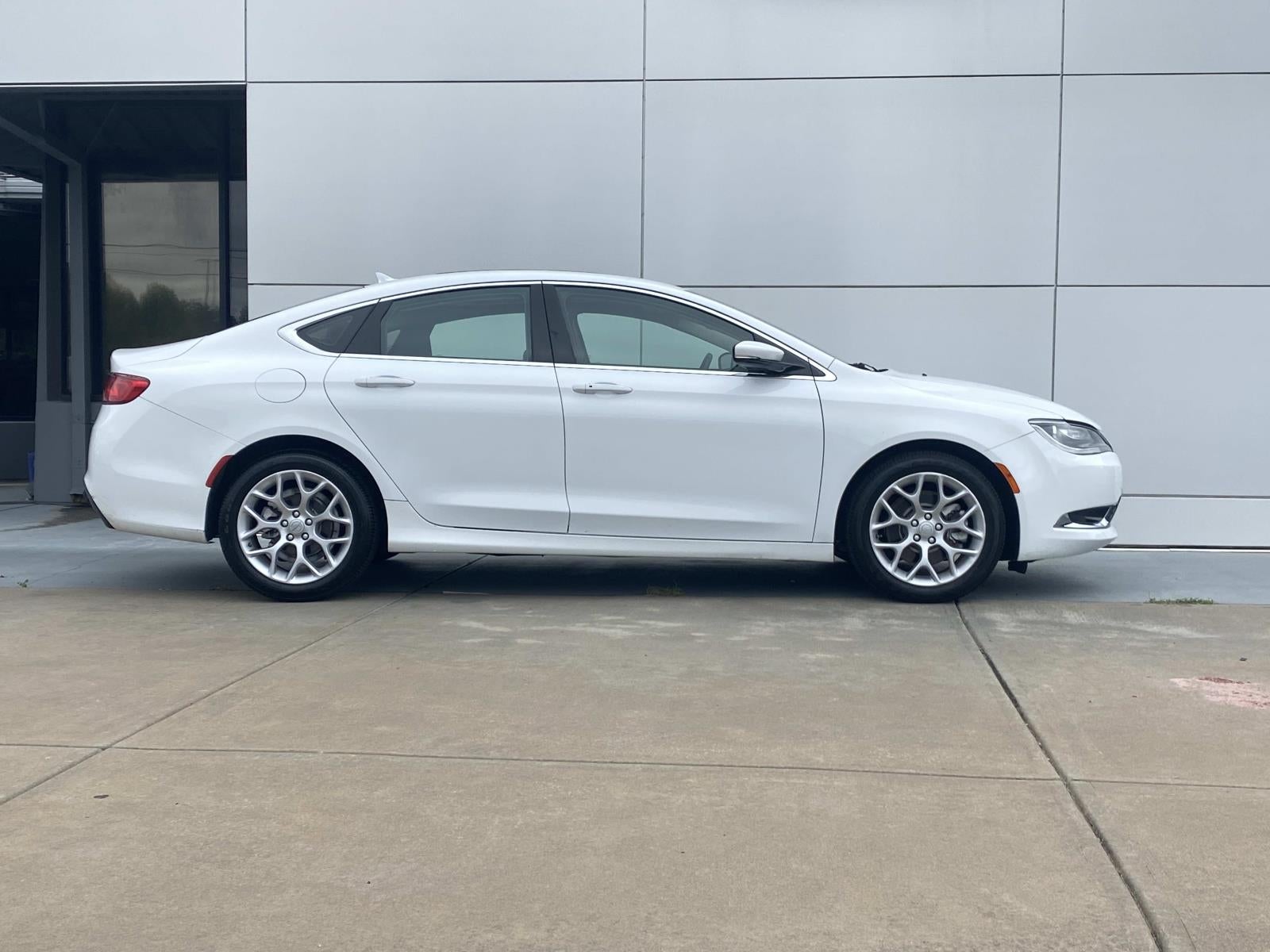 2016 Chrysler 200 4dr Sdn C AWD