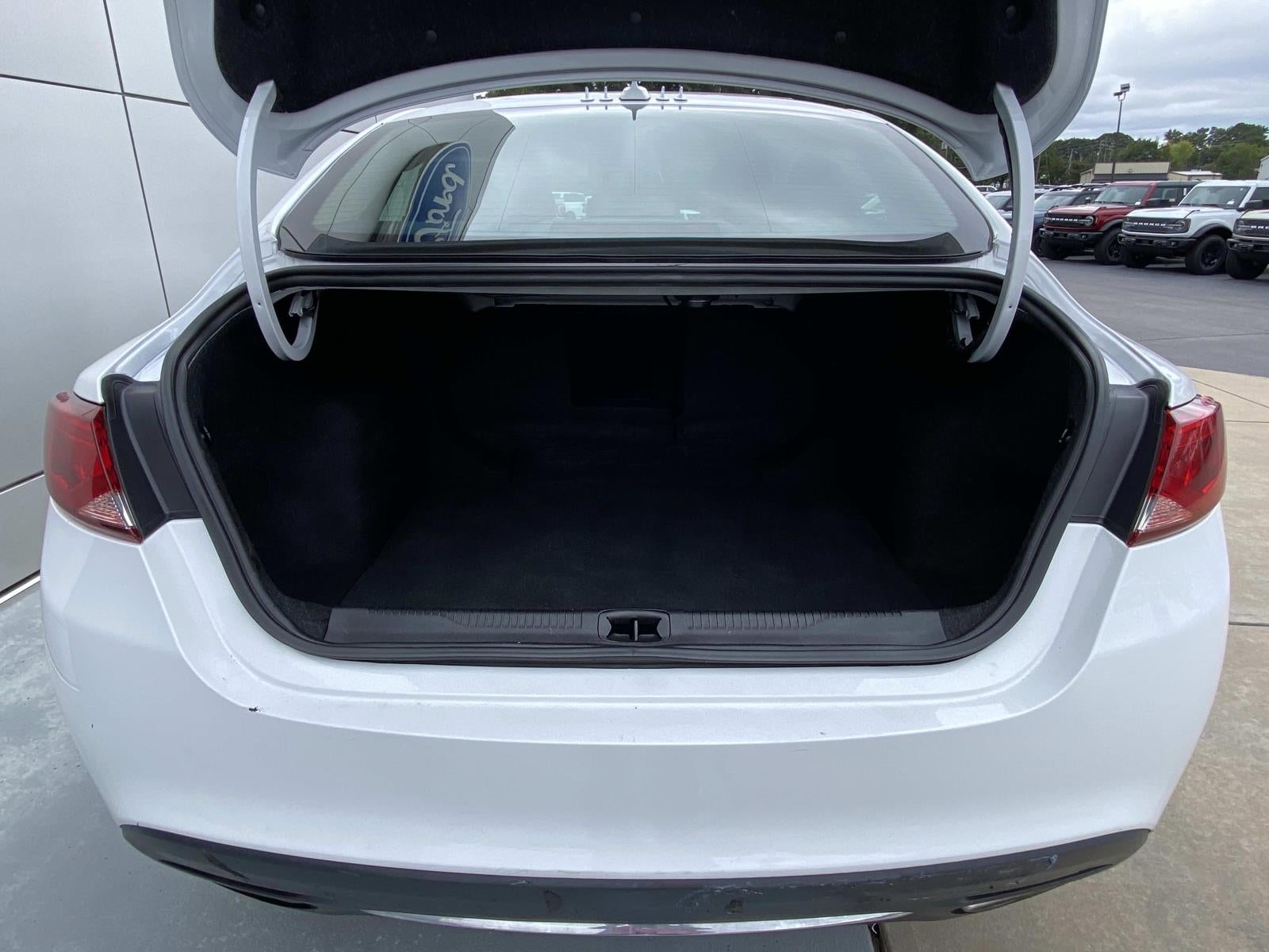 2016 Chrysler 200 4dr Sdn C AWD
