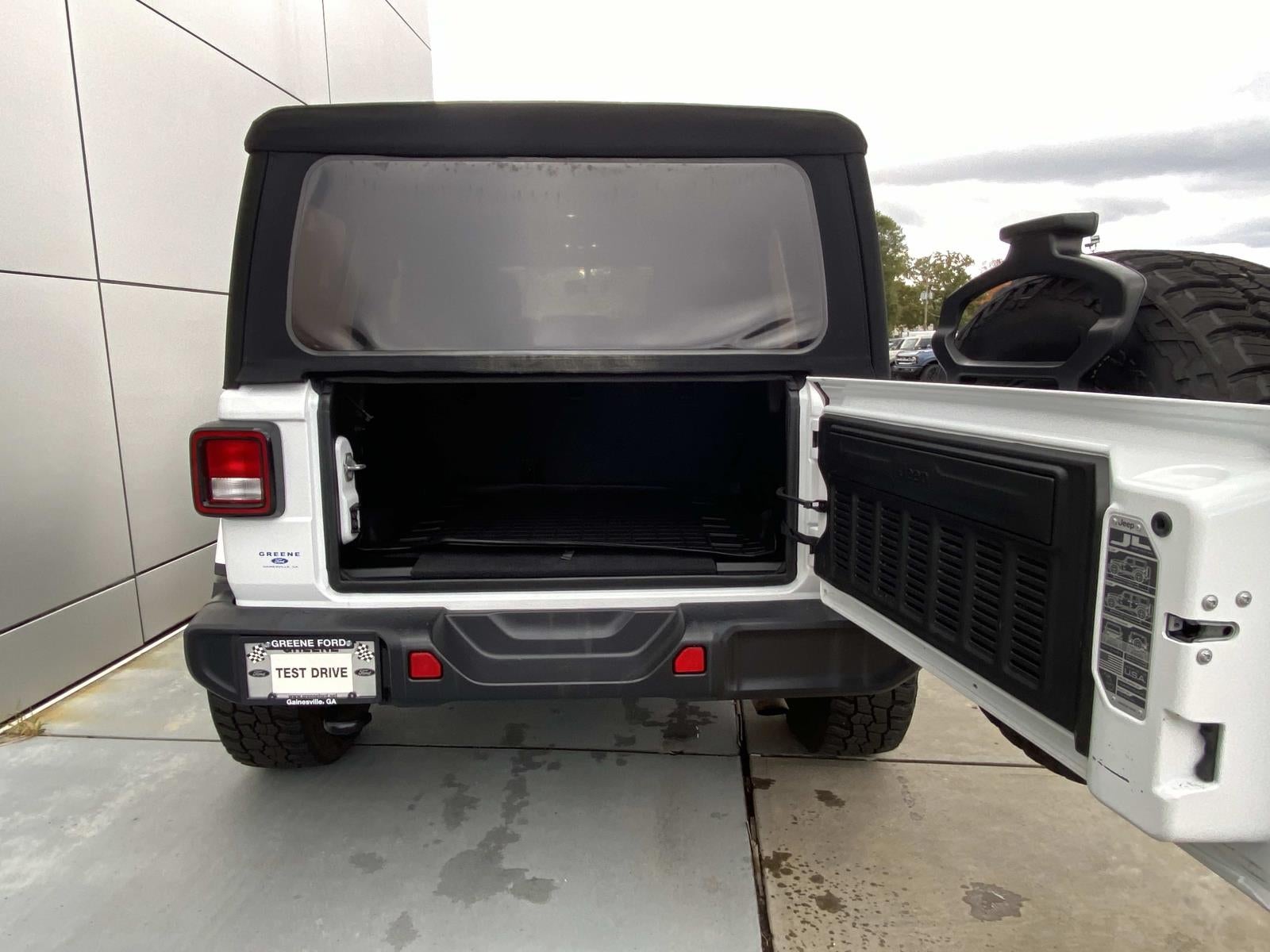 2020 Jeep Wrangler Unlimited Sahara 4x4