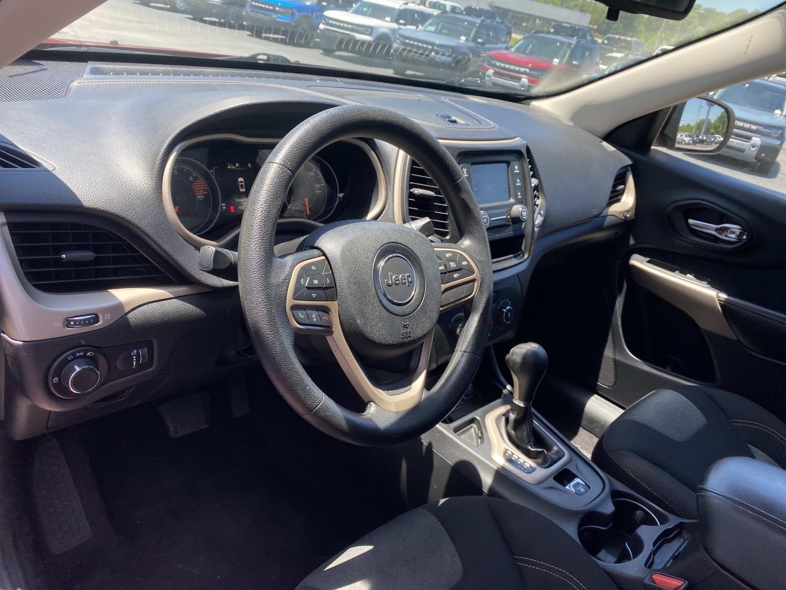 2017 Jeep Cherokee Sport FWD