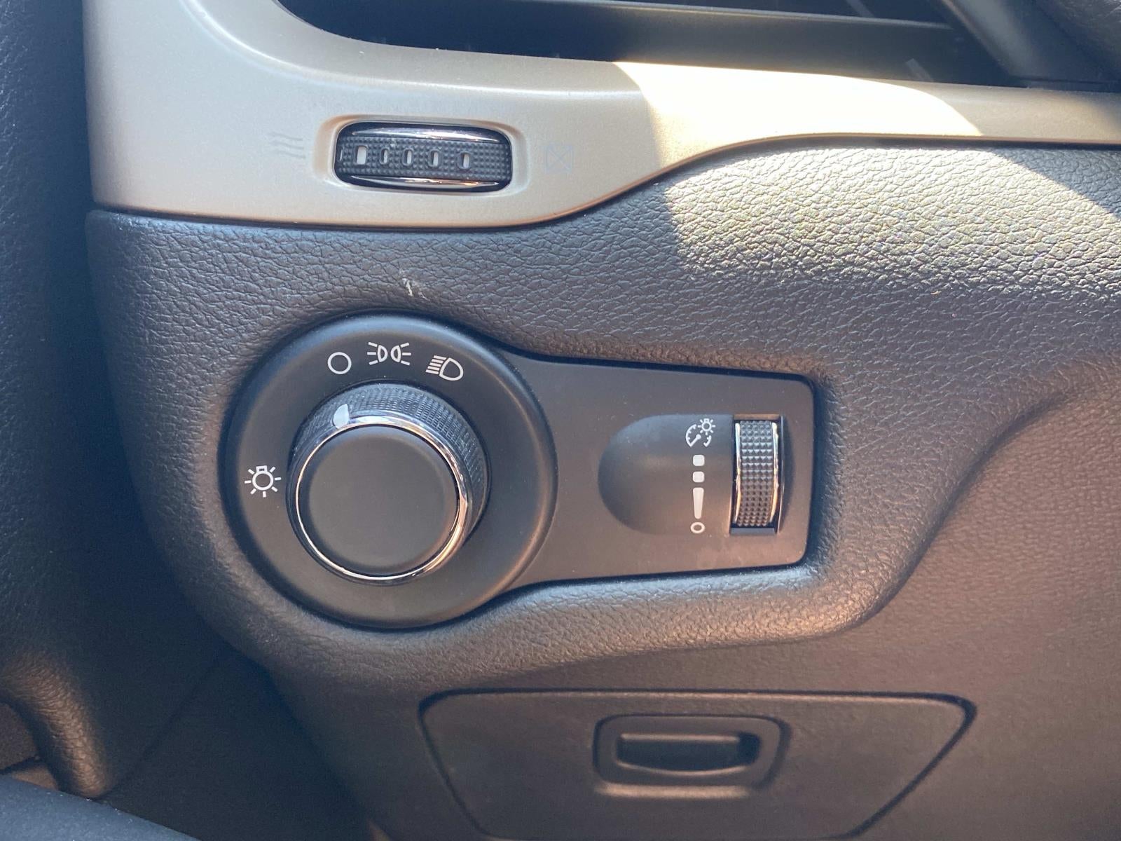 2017 Jeep Cherokee Sport FWD