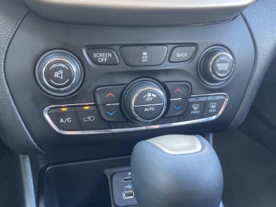 2018 Jeep Cherokee Limited FWD