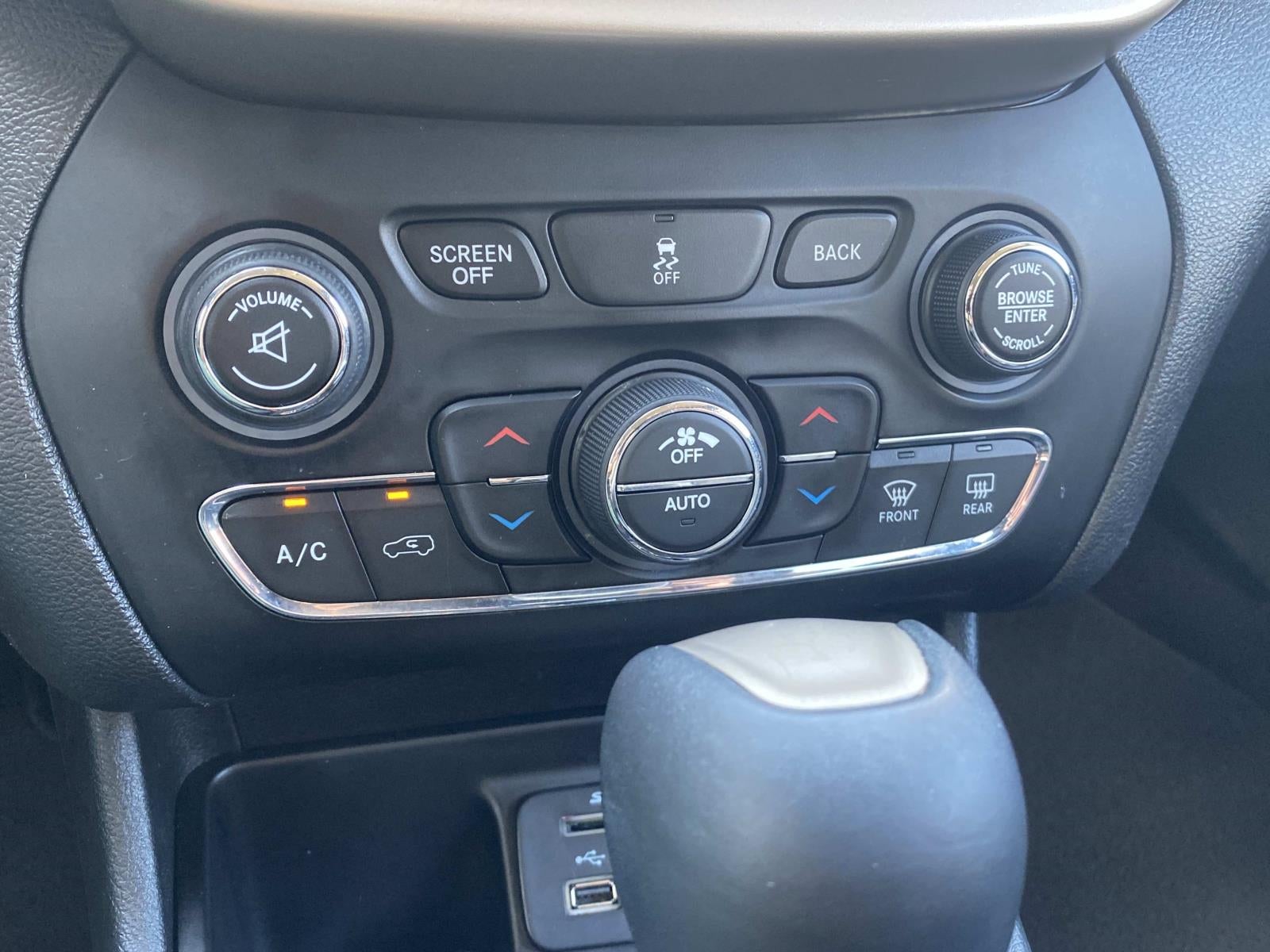 2018 Jeep Cherokee Limited FWD