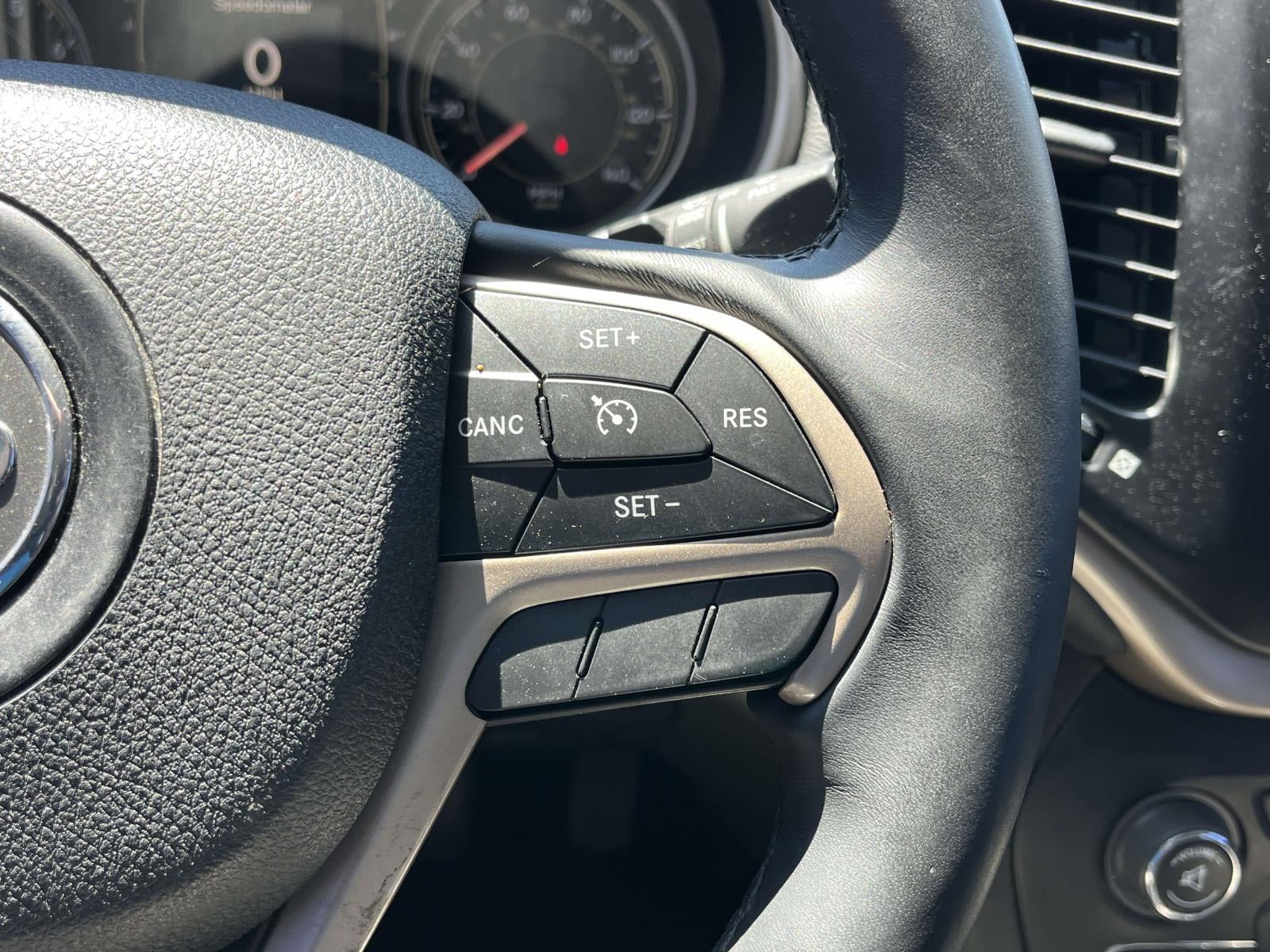 2014 Jeep Cherokee 4WD 4dr Latitude