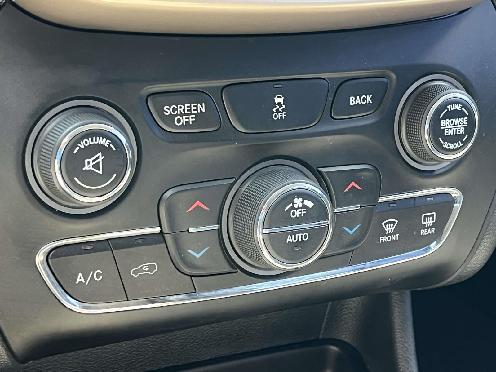 2014 Jeep Cherokee 4WD 4dr Latitude