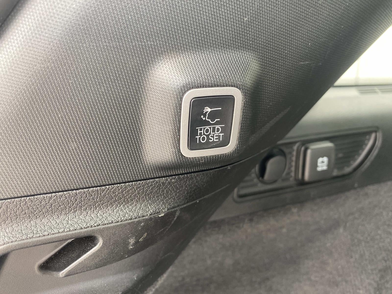 2022 Jeep Grand Cherokee Overland 4x4