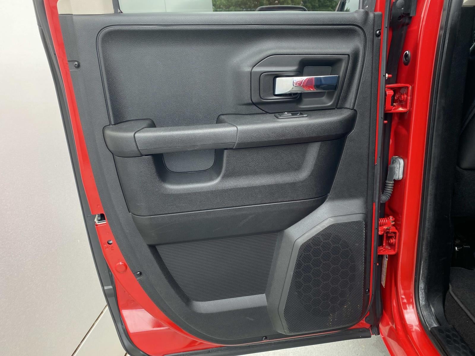 2013 RAM 1500 2WD Quad Cab 140.5 Sport