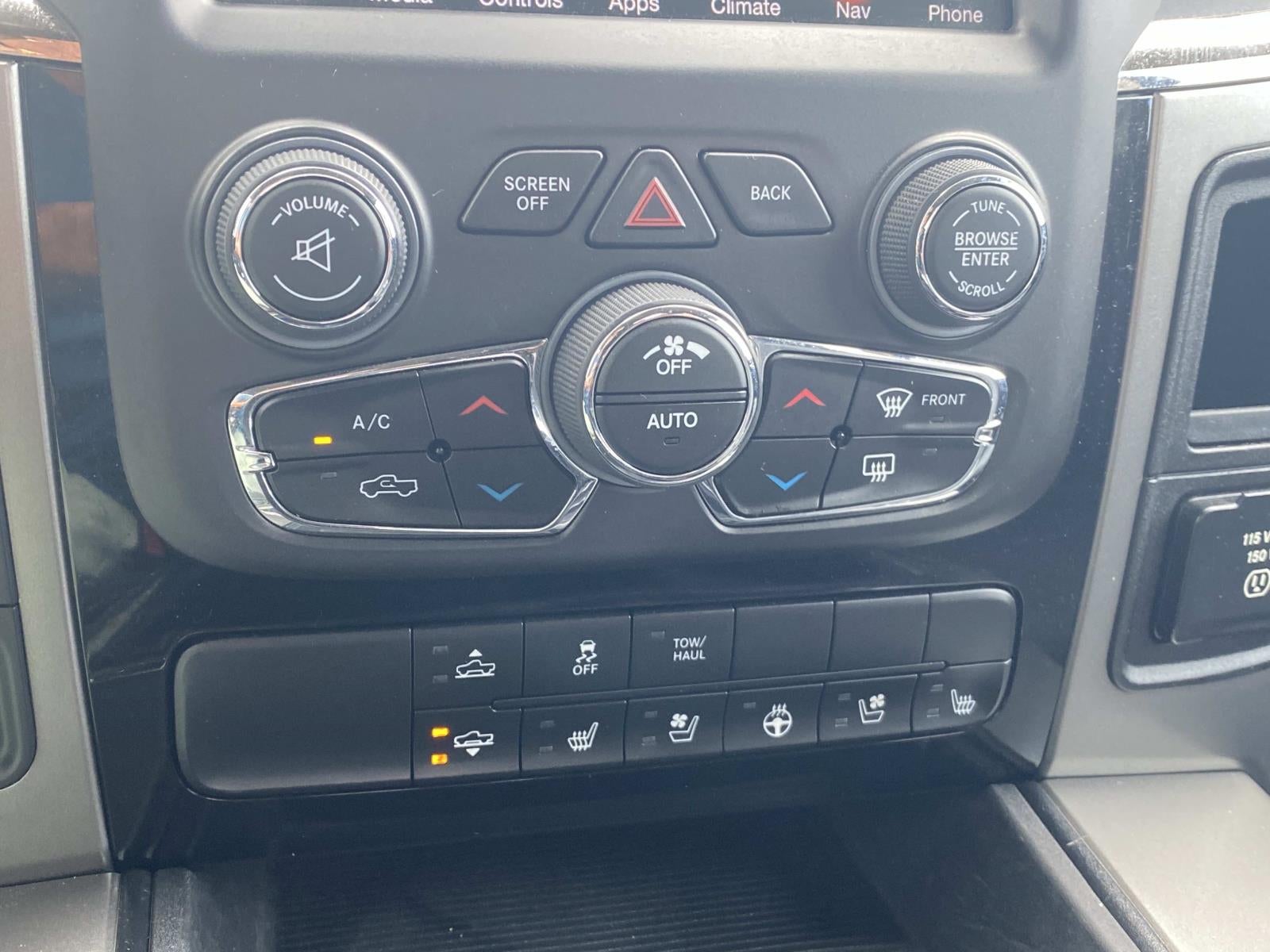 2013 RAM 1500 2WD Quad Cab 140.5 Sport