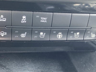 2013 RAM 1500 2WD Quad Cab 140.5 Sport