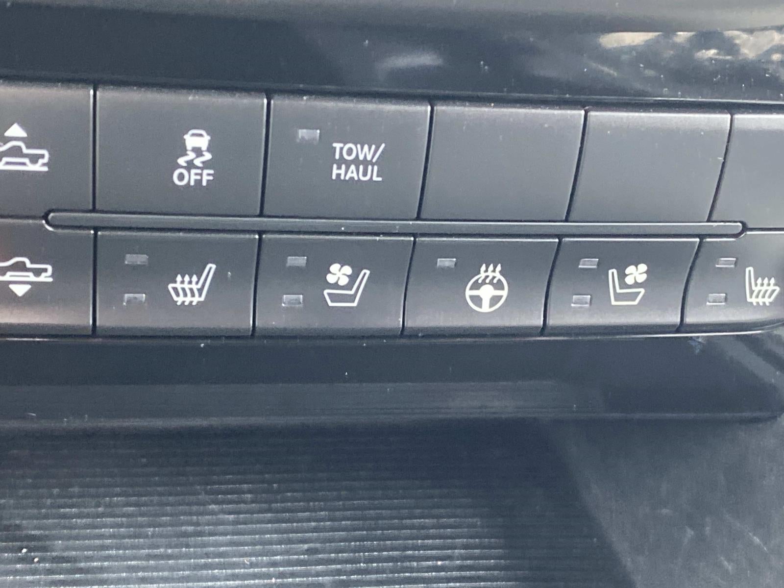 2013 RAM 1500 2WD Quad Cab 140.5 Sport