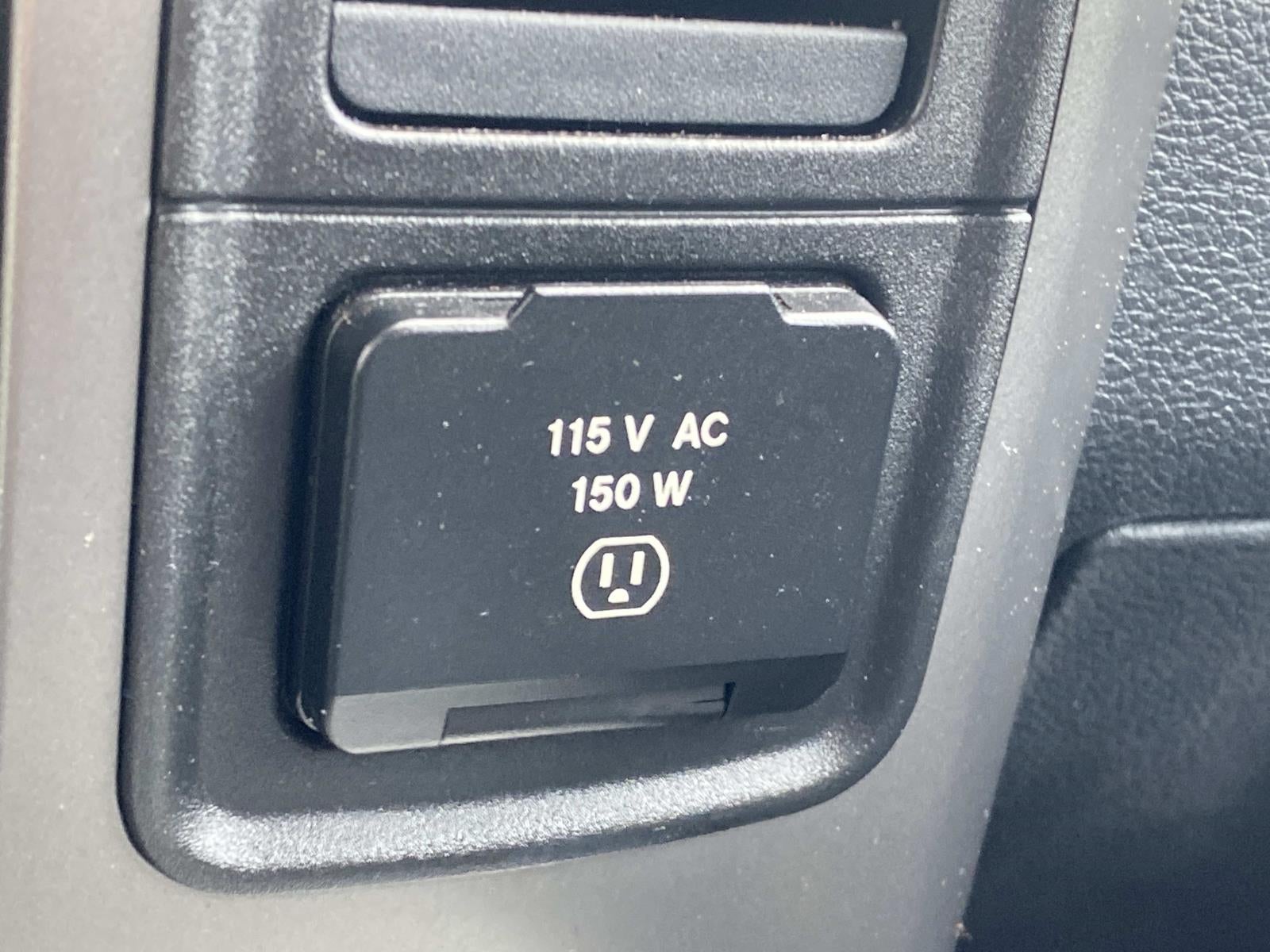 2013 RAM 1500 2WD Quad Cab 140.5 Sport