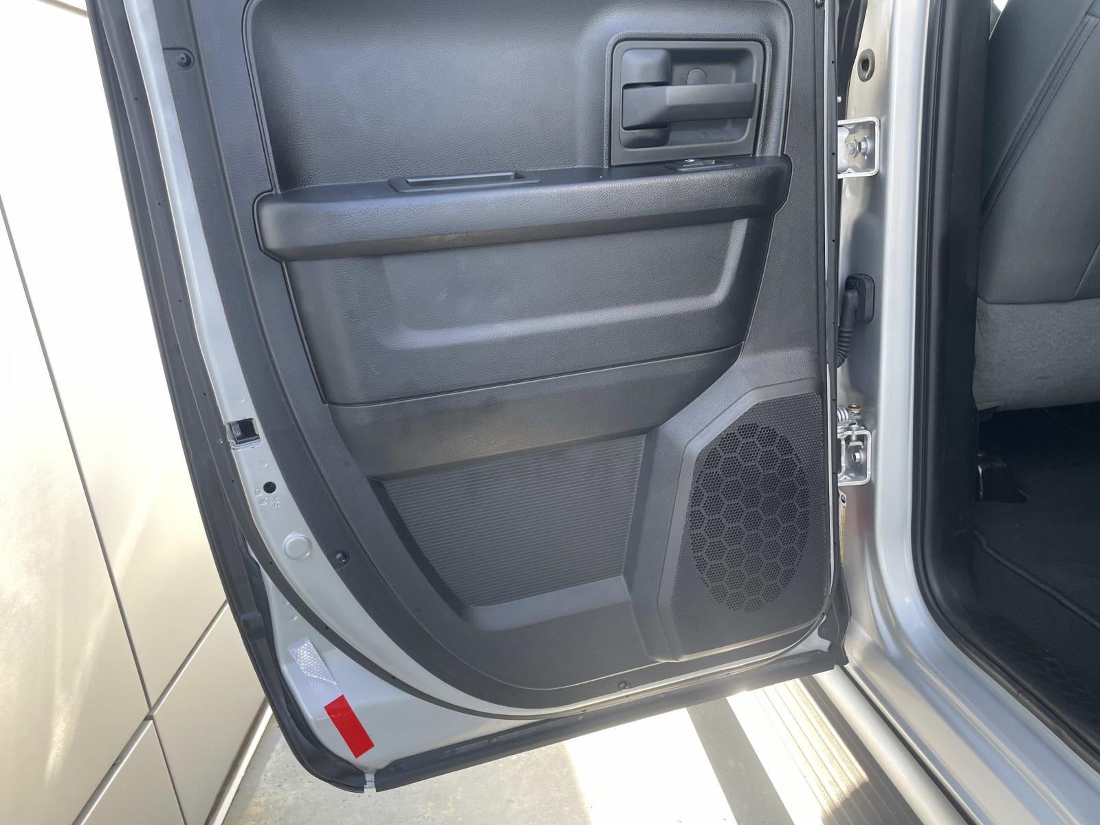 2019 RAM 1500 Classic Tradesman 4x4 Quad Cab 6'4 Box