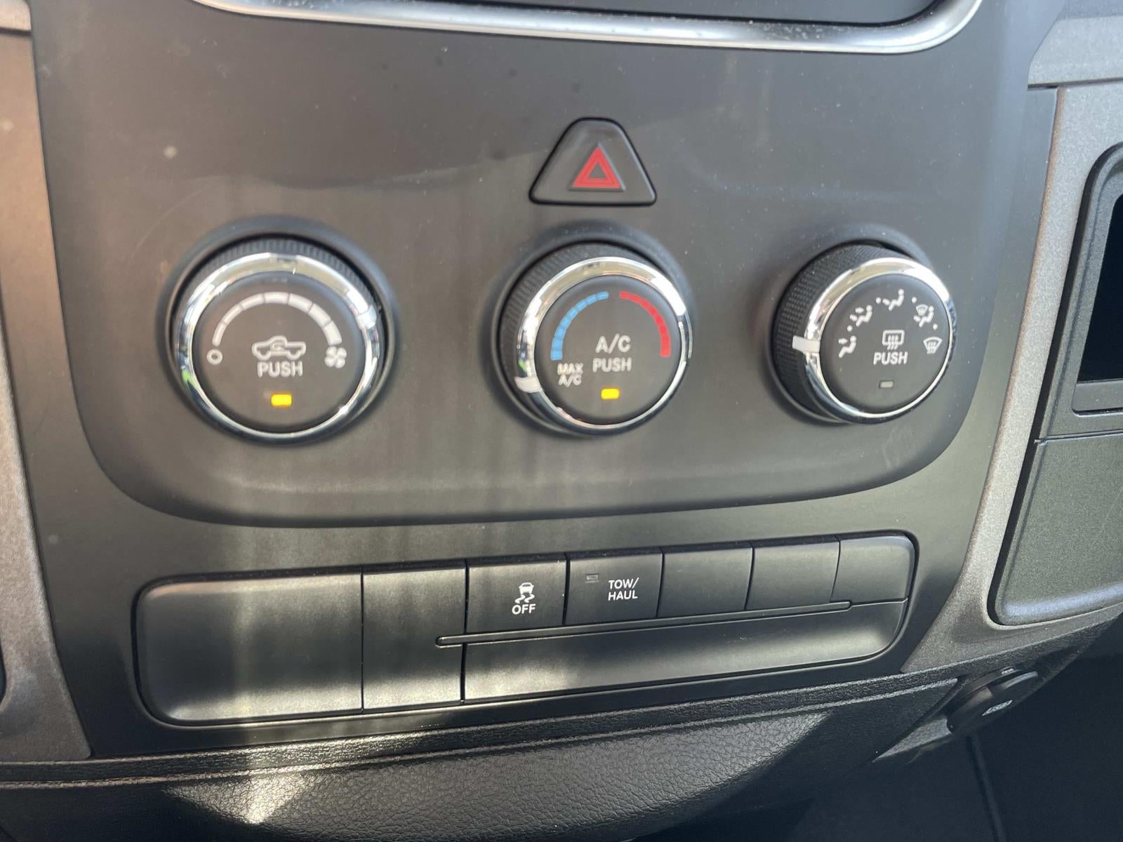 2019 RAM 1500 Classic Tradesman 4x4 Quad Cab 6'4 Box