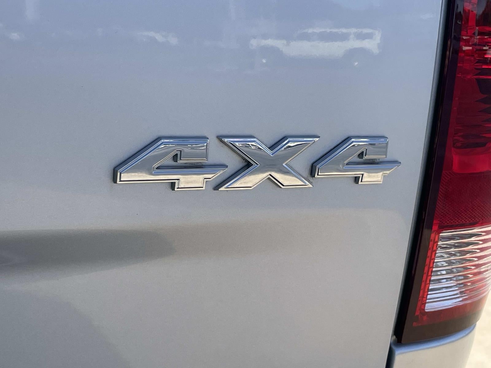 2019 RAM 1500 Classic Tradesman 4x4 Quad Cab 6'4 Box