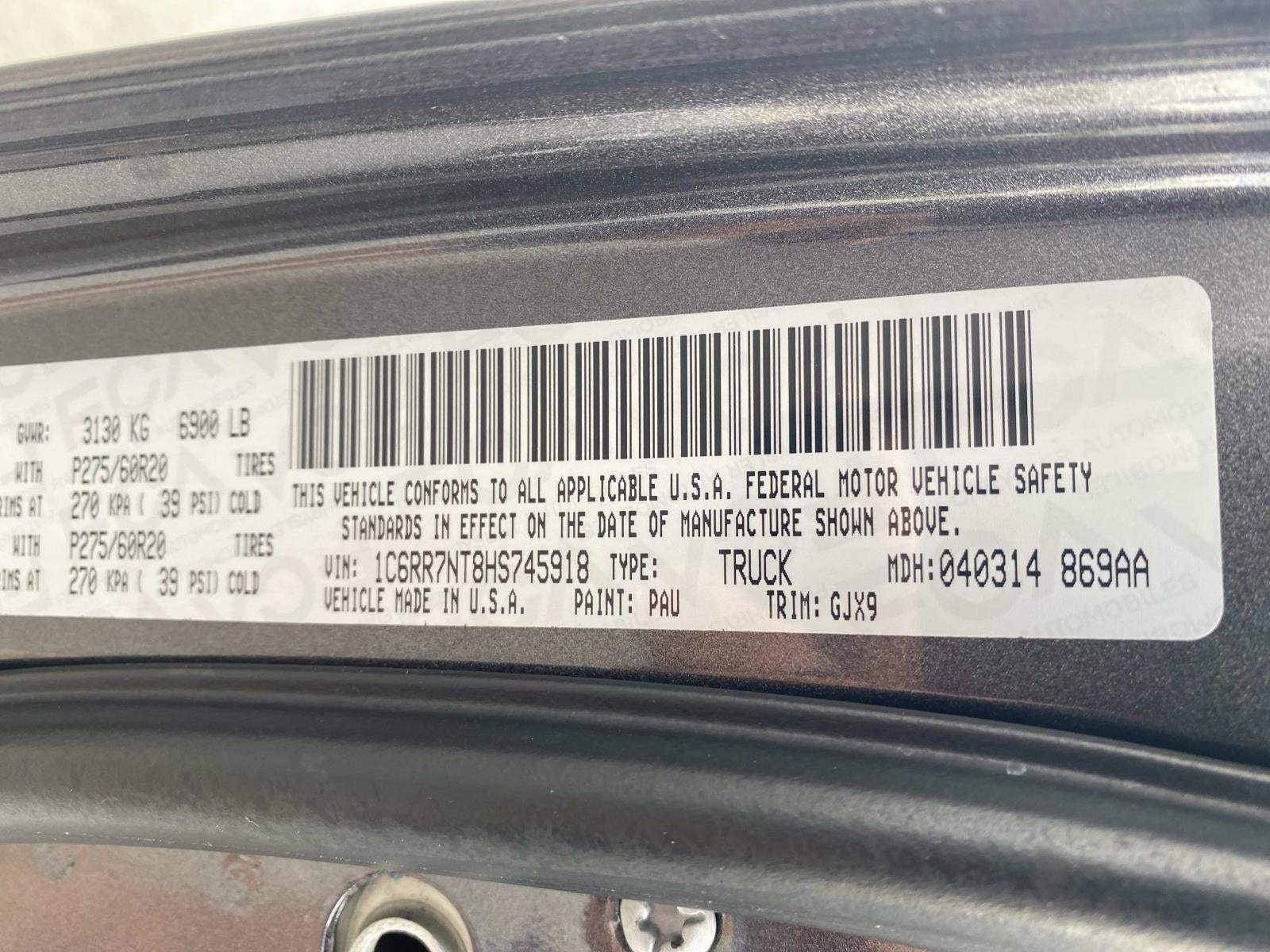 2017 RAM 1500 Laramie 4x4 Crew Cab 5'7 Box