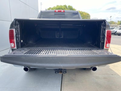 2017 RAM 1500 Laramie 4x4 Crew Cab 5'7 Box