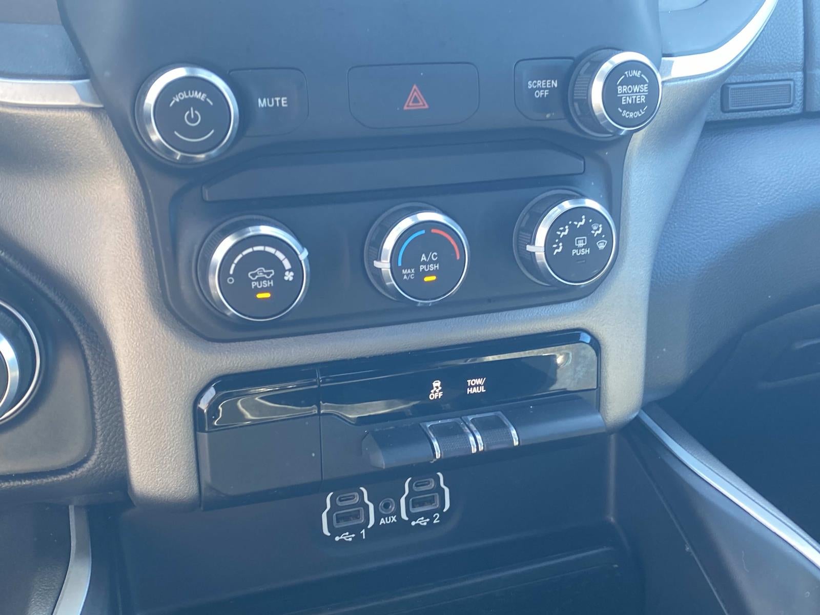 2020 RAM 1500 Big Horn 4x2 Quad Cab 6'4 Box
