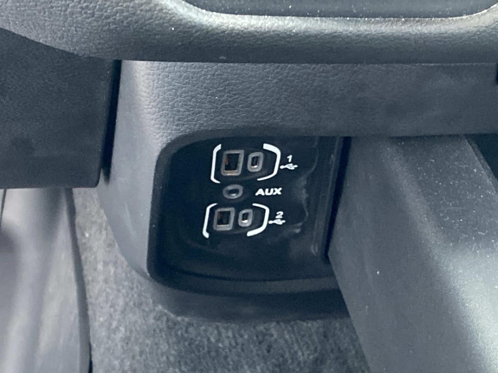 2020 RAM 1500 Big Horn 4x2 Quad Cab 6'4 Box