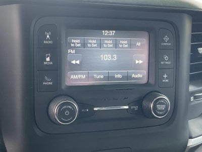 2019 RAM 1500 Big Horn/Lone Star 4x2 Crew Cab 5'7 Box