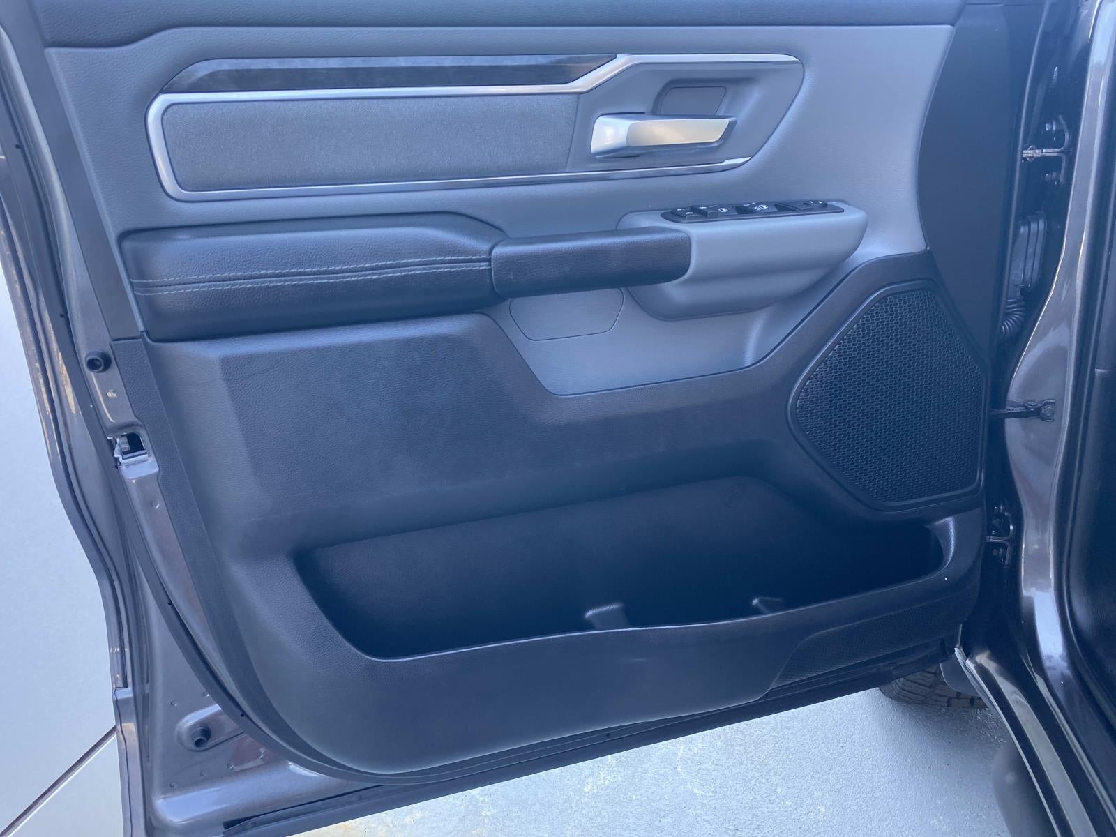 2019 RAM 1500 Big Horn/Lone Star 4x2 Crew Cab 5'7 Box