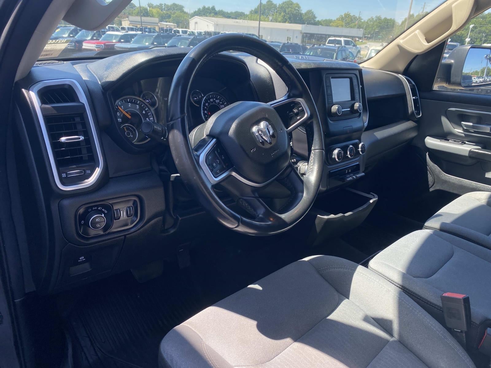 2019 RAM 1500 Big Horn/Lone Star 4x2 Crew Cab 5'7 Box