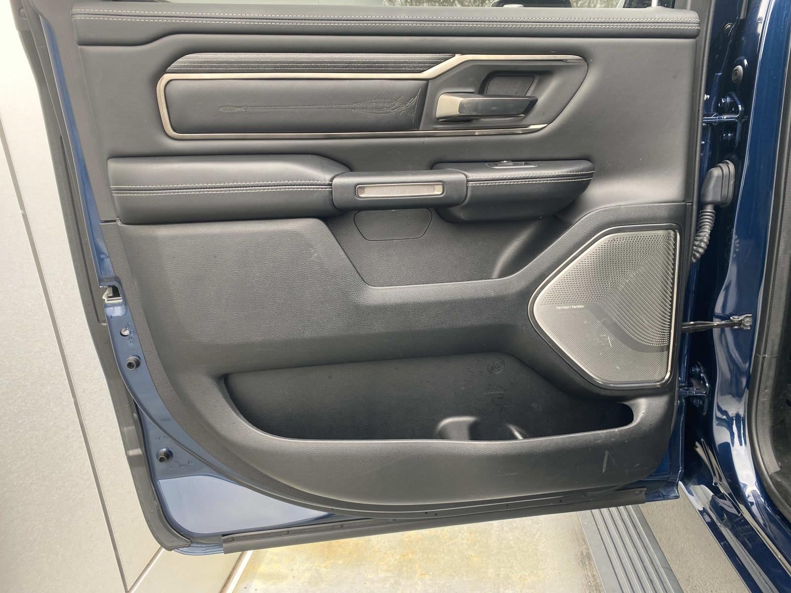 2020 RAM 1500 Limited 4x2 Crew Cab 5'7 Box