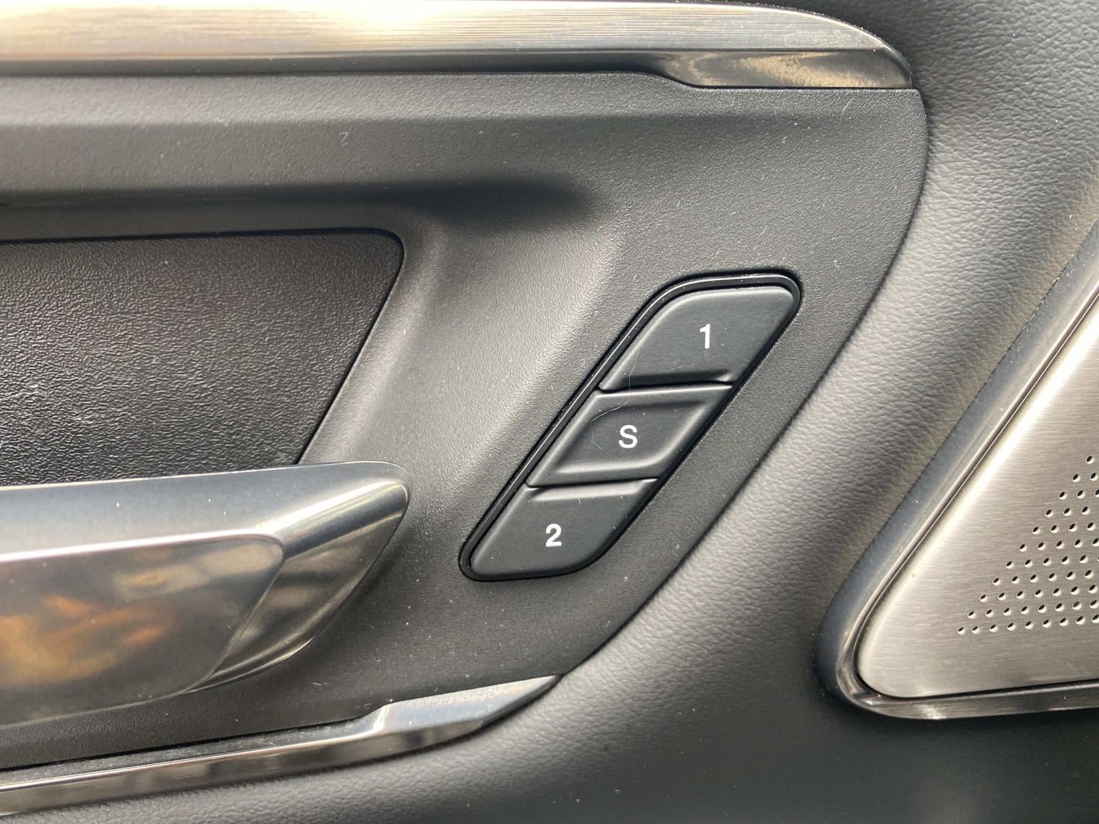 2020 RAM 1500 Limited 4x2 Crew Cab 5'7 Box