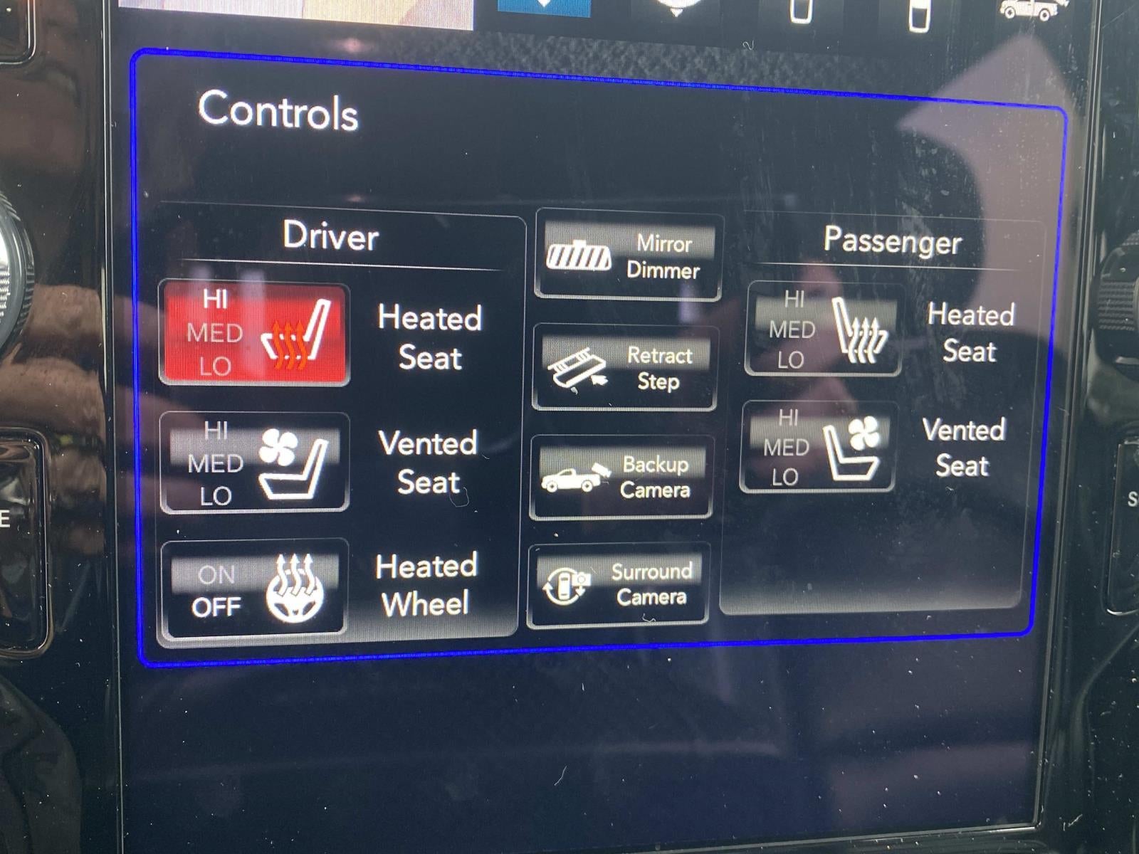 2020 RAM 1500 Limited 4x2 Crew Cab 5'7 Box