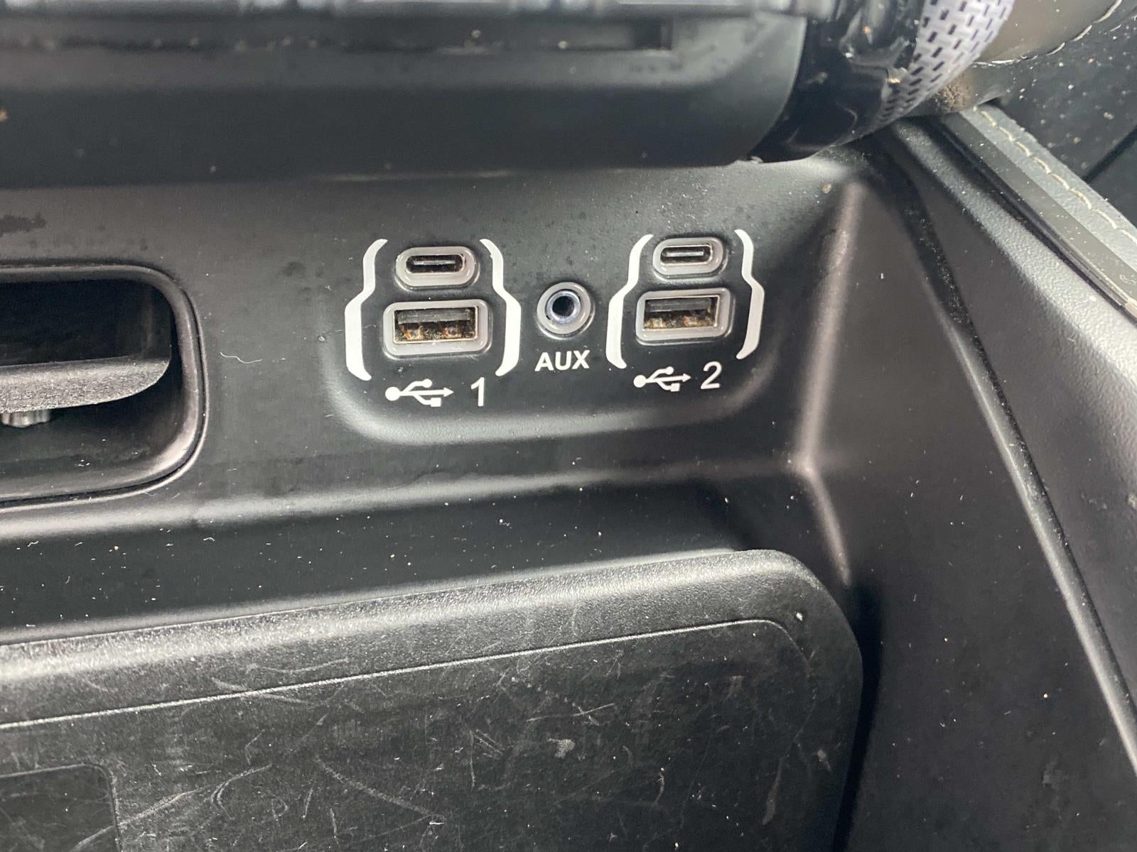 2020 RAM 1500 Limited 4x2 Crew Cab 5'7 Box