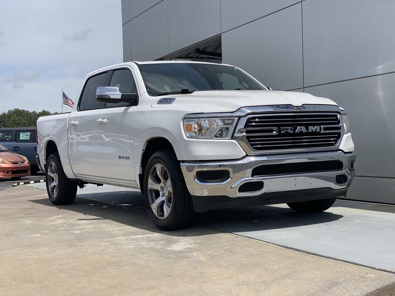 2024 RAM 1500 Laramie 4x2 Crew Cab 5'7 Box