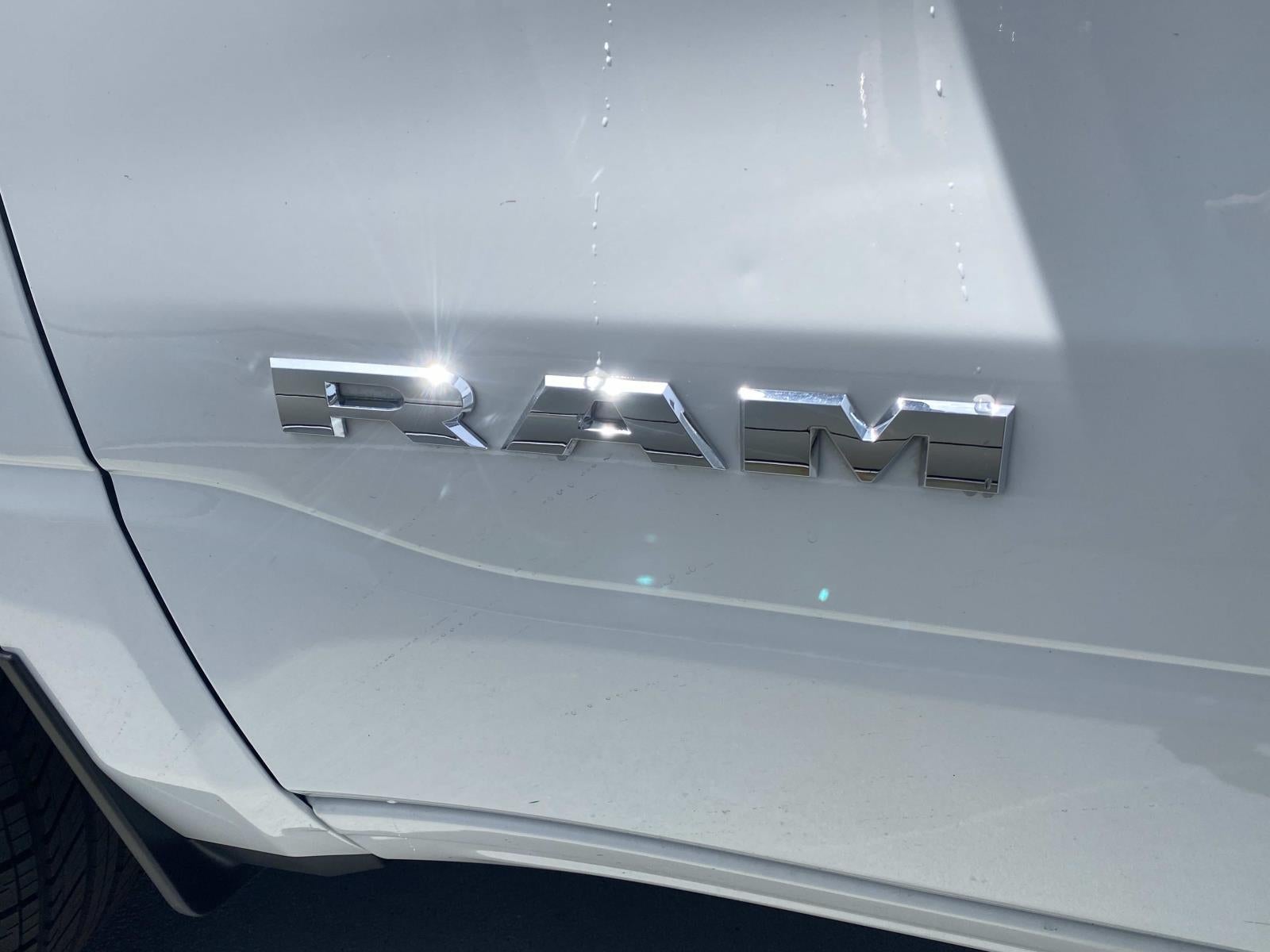 2024 RAM 1500 Laramie 4x2 Crew Cab 5'7 Box