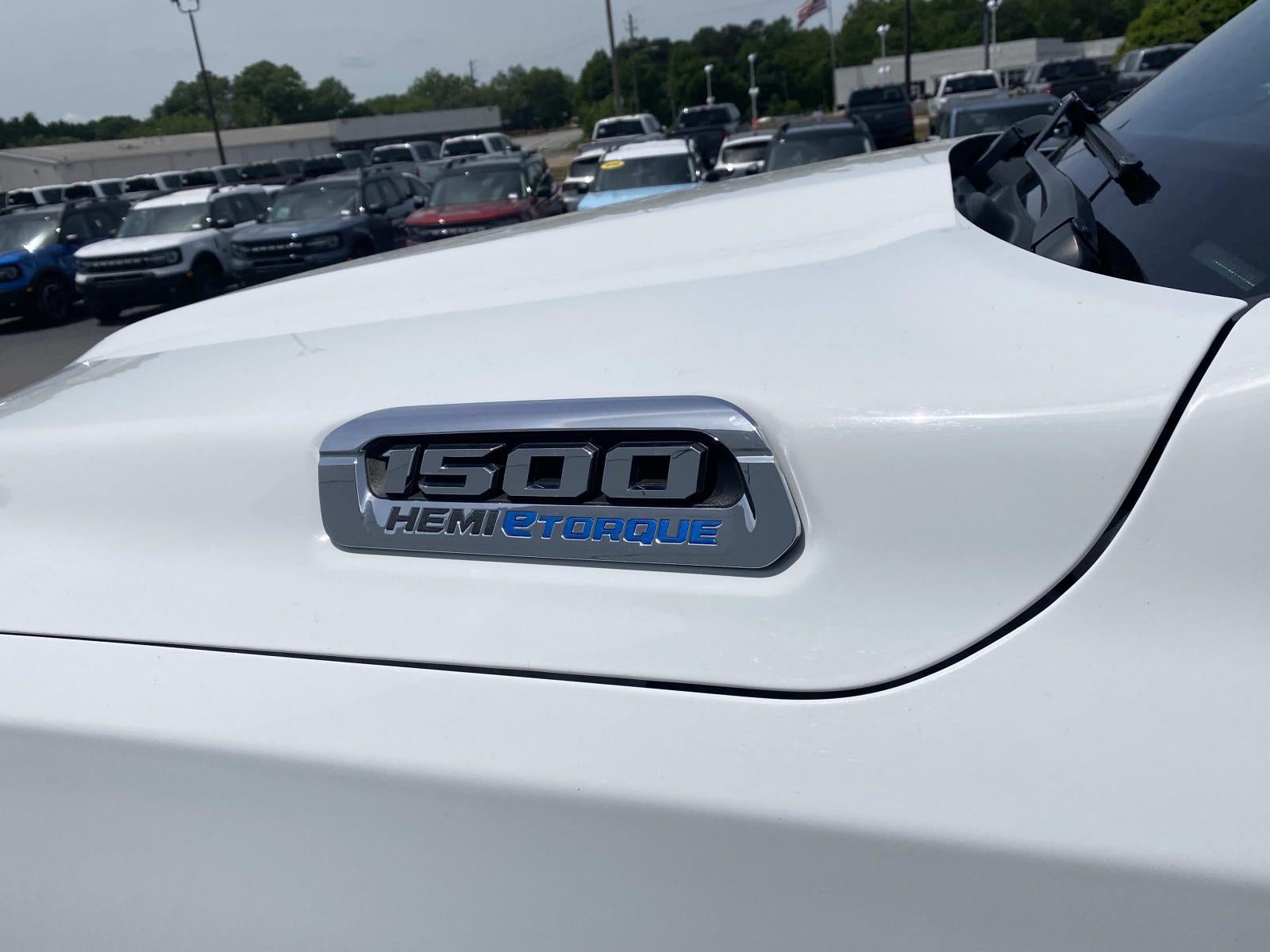 2024 RAM 1500 Laramie 4x2 Crew Cab 5'7 Box