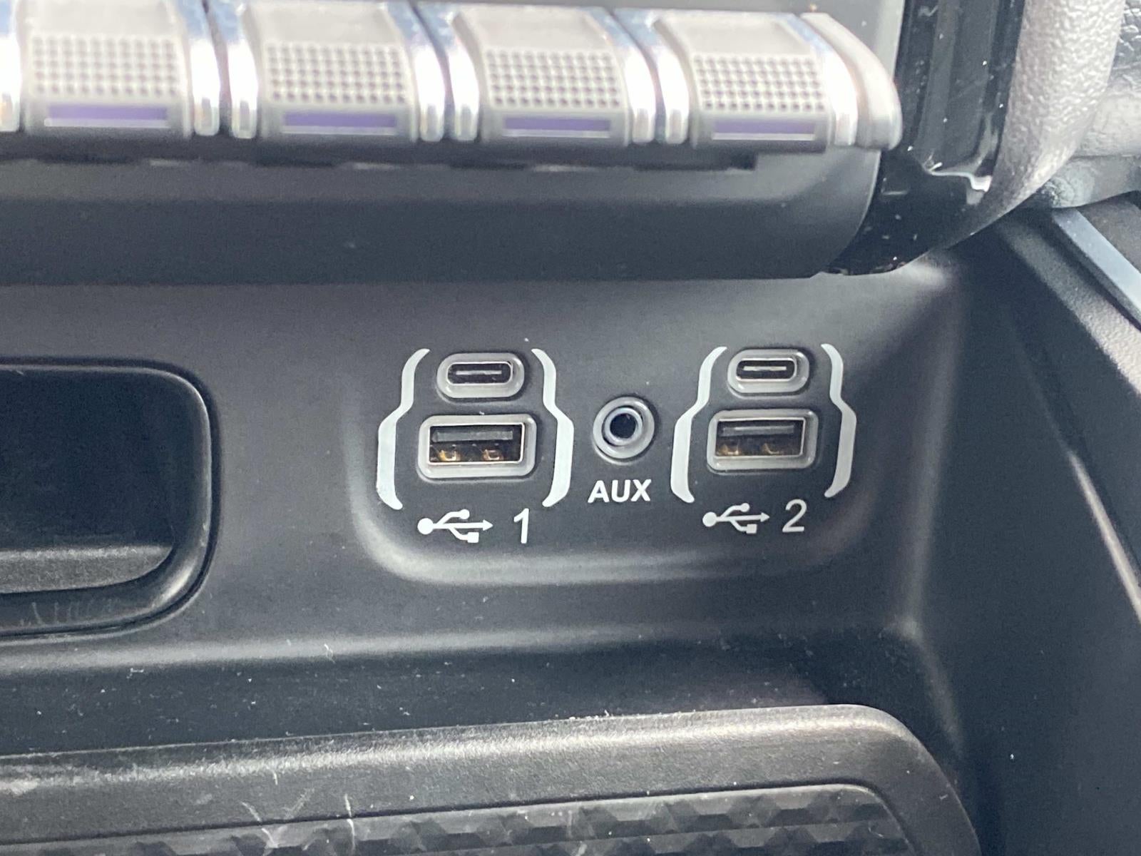2023 RAM 1500 Big Horn 4x4 Crew Cab 5'7 Box