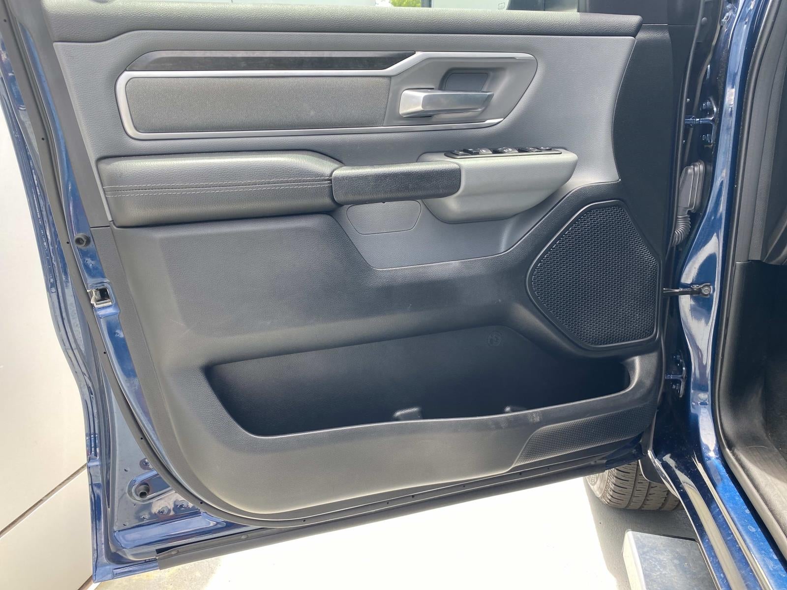 2021 RAM 1500 Big Horn 4x4 Crew Cab 5'7 Box