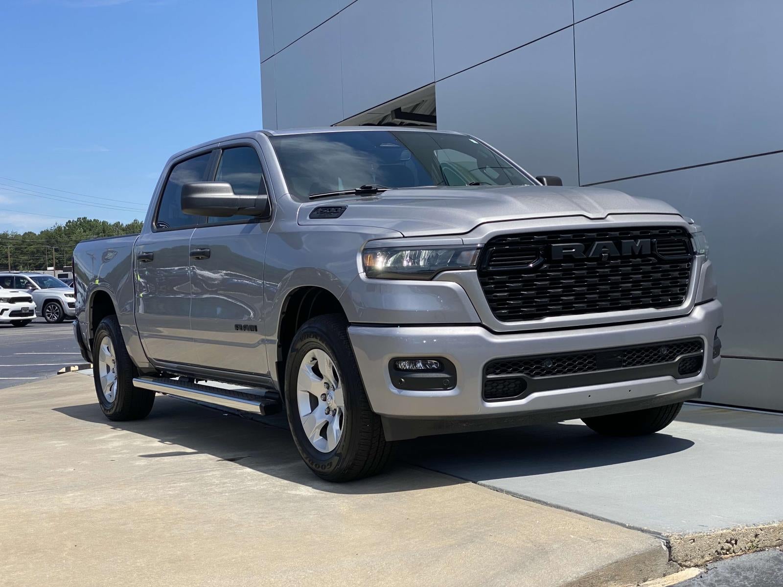 2025 RAM 1500 Tradesman 4x4 Crew Cab 5'7 Box