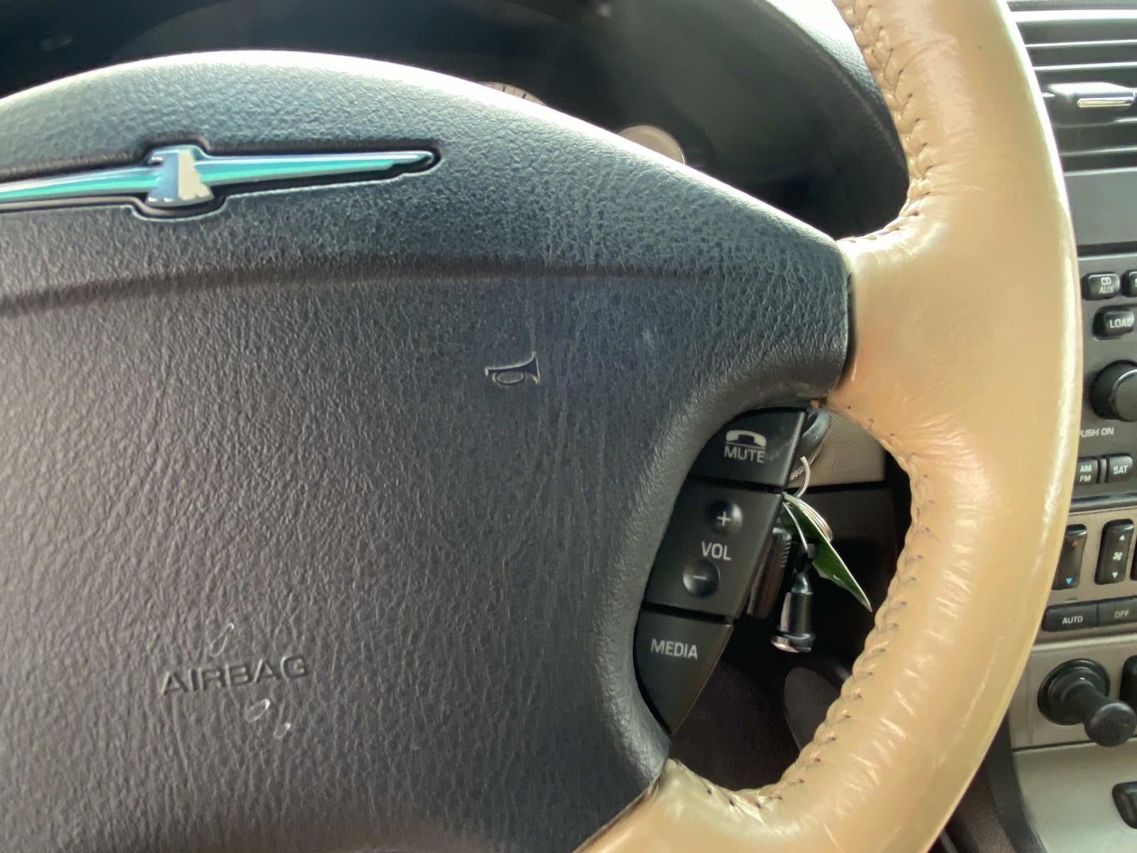 2005 Ford Thunderbird 2dr Convertible Deluxe