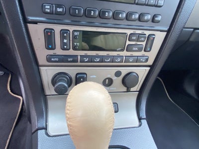 2005 Ford Thunderbird 2dr Convertible Deluxe