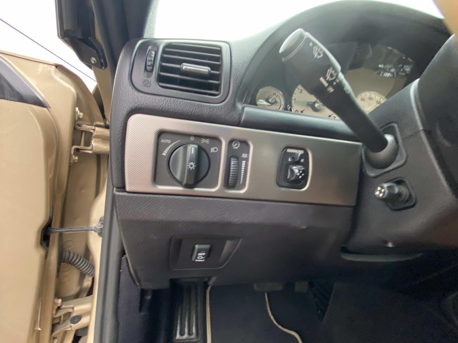 2005 Ford Thunderbird 2dr Convertible Deluxe