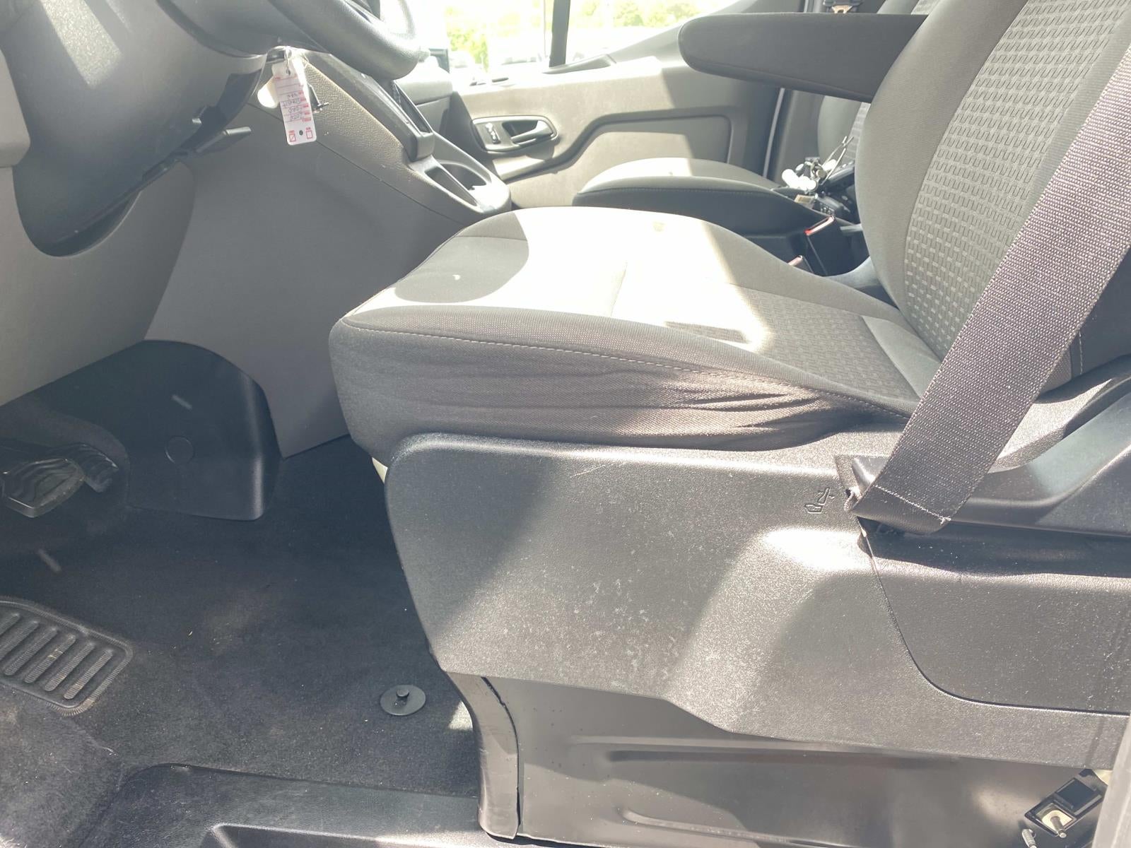 2024 Ford Transit Passenger Wagon T-350 148 Low Roof XLT RWD