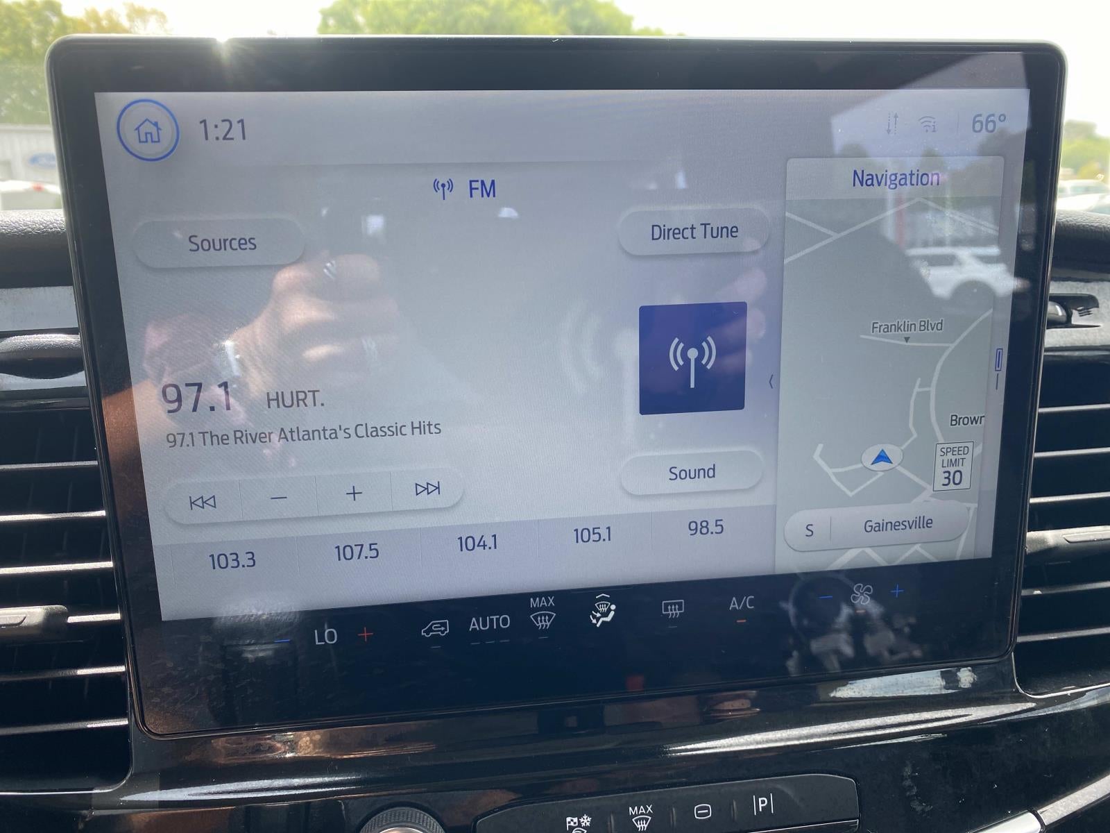 2024 Ford Transit Passenger Wagon T-350 148 Low Roof XLT RWD