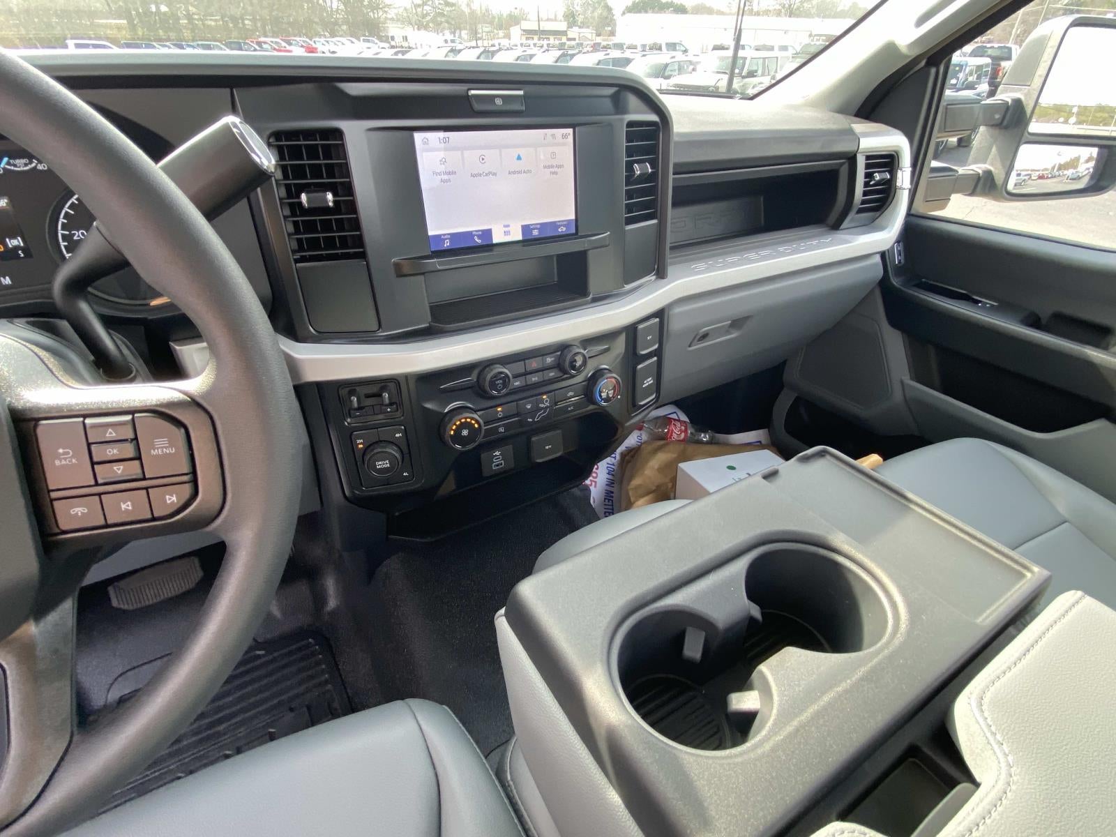 2025 Ford Super Duty F-350 DRW XL